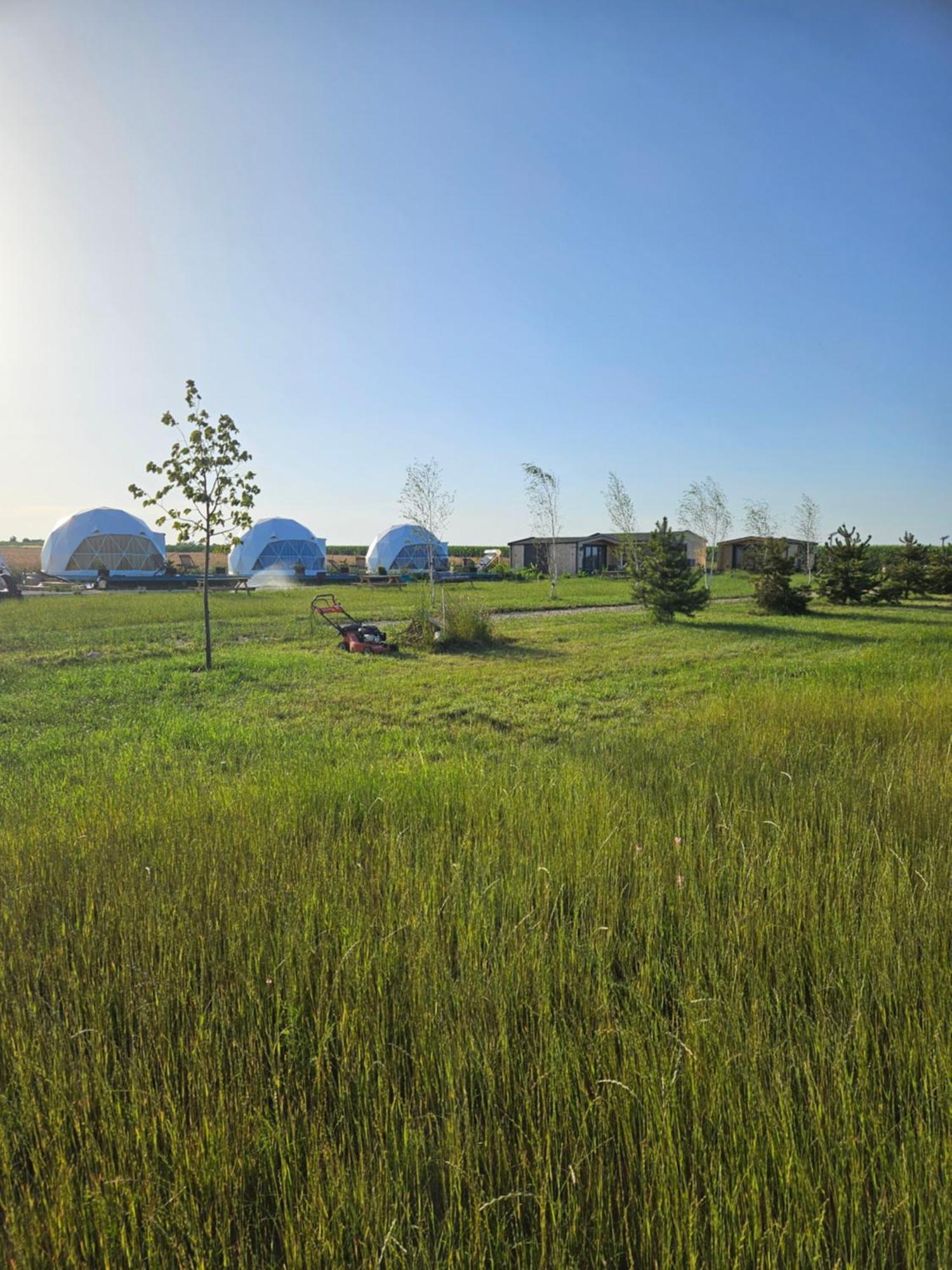 Mar A Lago Glamping23 Douazeci si Trei August Exterior photo